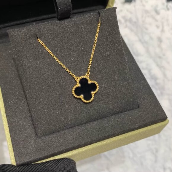 Van Cleef & Arpels Fashion Necklace - Picture 3 of 5